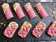 Cakesicles Himbeer-Pistazie mit Ruby Chocolat