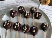 Cake Pops Schoko-Kirsch-Marzipan