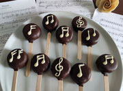 Cake Pops Schoko-Kirsch-Marzipan