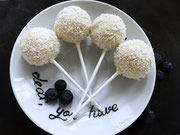 Kokos-Ananas Cakepops