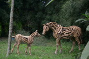 Abdul Ghofur für Driftwood Art Stute mit kleinem Fohlen