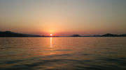 博多湾に沈む夕日