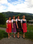dirndl-girls in tyrol (trixi, me, christl & claudi)