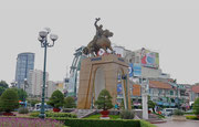 Tran Nguyen Hai Statue