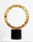 "Circle - harmony  (C-08)"　　　　　　　　　　H.53x38x16cm / brass / 1993