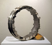 "Circle - harmony  (C-26)"　　　　　H.45x50x20cm / stainless steel / 1998