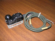 Mini Tasto Inglese, utilizzato dalle forze speciali NATO anche in abbinamento alla Radio A13. Vi è inciso KEY TELEGRAPH N 5805-99-949-9618