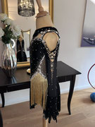 Kürkleid mit Fransen