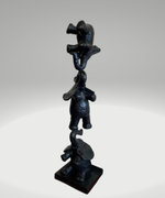 Equilibre d'éléphants, bronze de Philippe Berry 2/8, 120cm. Disponible Galerie Gabel, Biot, Côte d'Azur