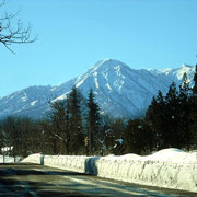中郷から見る日本百名山の妙高山
