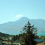 中郷区から見た妙高山。