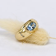 moderner Bandring aus 750er Gold mit Aquamarin und Brillanten