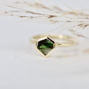 Verlobungsring mit eckigem Stein (Turmalin im 21st Century Cut)
