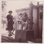 Ma mère attendant son tour