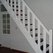 schilderen, muren, plafonds en houtwerk trap en deuren. woning Ommoord (rotterdam)
