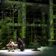 Onkel Präsident, Gärtnerplatztheater Regie: Josef E. Köpplinger Bühne: Johannes Leiacker Licht: Rolf Essers Videodesign: Raphael Kurig, Thomas Mahnecke