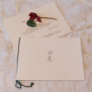 Hochzeitsmonogramm, Einladungen, Menukarten und Platzkarten im Auftrag von Do&Co