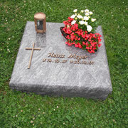 Urnengrab Orion Friedhof Eyb