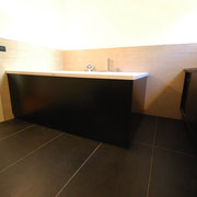 Rivestimento vasca idromassaggio in legno neto opaco