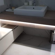 Rovere grigio e finitura satinata. Fiumicino. Roma 