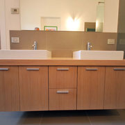 Mobile bagno in Rovere sbiancato