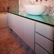 Mobile bagno laccato lucido