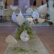 INSTALLATION Caroline Delannoy "Ex Voto Gravité" Artistes à Suivre 