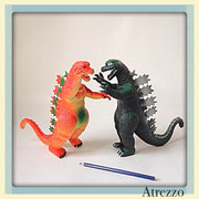 GODZILLA VERDE Y NARANJO / REF:  / 2 unidades / Arriendo: $ 3.000 c/u / Garantía: $ 10.000 c/u