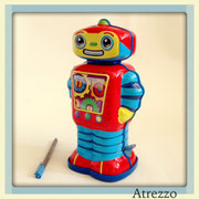 ROBOT METALICO COLOR / ARRIENDO: $7.000 / GARANTIA: $30.000