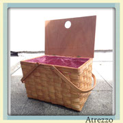 CESTA PIC-NIC CON TAPA MADERA / REF: VAR- 000 / 1 unidad / Arriendo: $ 12.000 / Garantía: $ 30.000
