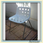 SILLAS FIBRA BLANCA CON CIRCULOS  (REF: MUE-065) 4 UNIDADES / ARRIENDO: $10.000. C/U / GARANTIA: $50.000 C/U