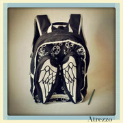 Mochila Negra Alas / REF: MAL-022 / 1 unidad / Arriendo: $ 3.500 / Garantía: $ 15.000 