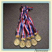 MEDALLAS DORADAS / Arriendo: $1.000 C/U  / Garantía: $ 5.000  C/U
