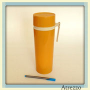 TERMO NARANJO PLASTICO MEDIANO / REF: Coc-104 / 1 unidad / Arriendo: $ 8.000 / Garantía: $ 20.000