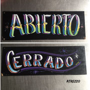CARTEL ABIERTO-CERRADO MADERA/ MEDIDAS: 40X18 CMS. / Arriendo: $5.000 / Garantía: $ 15.000  