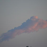 Hilfe, ein Wolkenungeheuer...  *  HJÄLP...en moln-odjur...