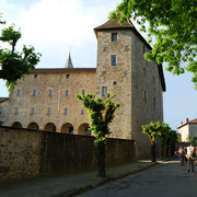 Visite Revue de détails à Saint-Léonard-de-Noblat (ici, à côté de l'ancien couvent) dans le cadre des "Jeudis du Patrimoine" - 2013