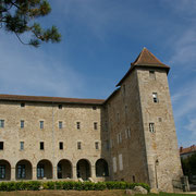 Ancien couvent des Filles-de-Notre-Dame dans le bourg (actuel foyer rural) - Saint-Léonard-de-Noblat