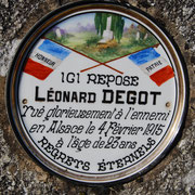 Plaque funéraire d'un soldat Mort pour la France - Cimetière de Champnétery