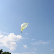 Unser Heißluftballon kurz nach dem Start.