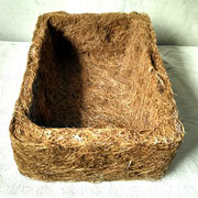Maceta en fibra de coco jardinera rectangular.