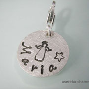 Abi-Charm mit Namen und Schutzengel (Rückseite) mit Schreibschrift