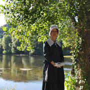 groupe folklorique en dordogne périgord noir  folklore  ménestrels sarladais   costume traditionnel du périgord musique traditionnelle coutume périgourdine gastronomie sud ouest bourrée polka mazurka coiffe ancienne périgord animation culturelle 
