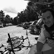 Sponsoring and Protection: Jochen "Bomba" Hallesch