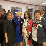 FU Vorsitzende Kreis Fürth Land Adelheid Seifert mit CSU Landtagsabgeordneten Petra L. Guttenberger, FU Langenzenn Beate Nijkamp und FU Roßtal Renate Krach