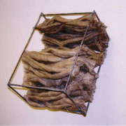 ■スバコ［birdhouse］2003麻糸、鉄/Dyeing weaving Welding [hemp yarn,Iron /Dyeing weaving Welding]