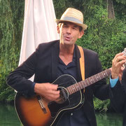 Avec Jean-Robert Chappelet au Doux Nid Chanaz. Photo : Christophe Ougier