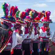 Musiker in Tracht, Titicacasee