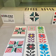 Squares + circles, Ellen Roß, Ausstellung 2024, Tatreez-Motive, nach traditionellen palästinensischen Stickmustern