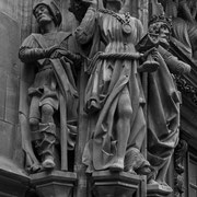 Figuren am Münster